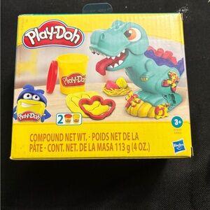 Playdoh Dino Playset with Blue and Yellow Colors- brand new